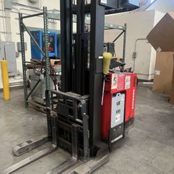 Electric Forklift