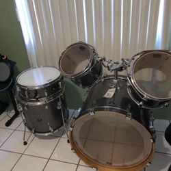 TAMA Silverstar All Birch Drum Set 