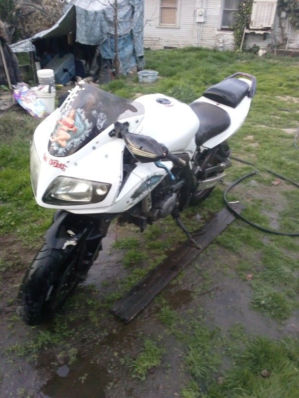 03 Suzuki SV 650