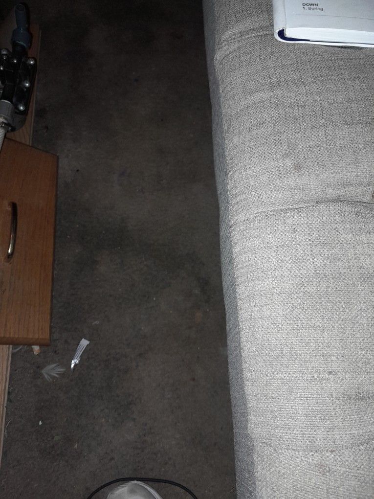 77. Sincerely Elvis Sealed Music Box Gold Trbute Decanter