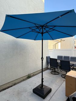 10 Feet’s patio/garden/deck/pool umbrella with base outdoor