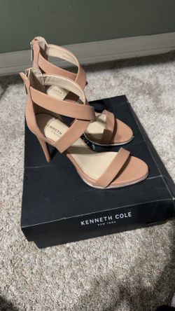 Kenneth Cole ￼