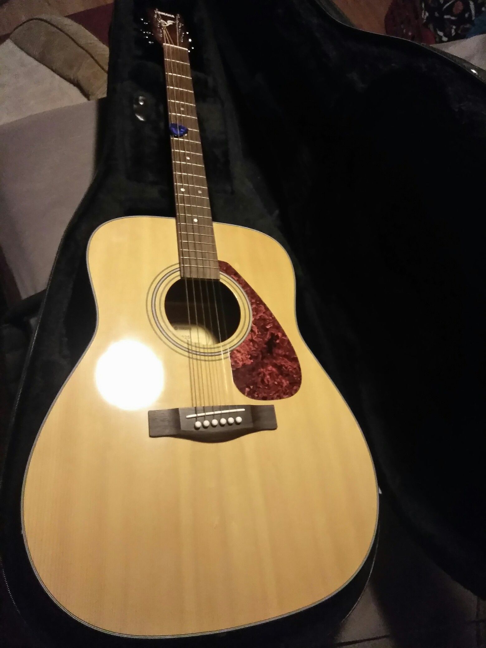 Acoustic guitar