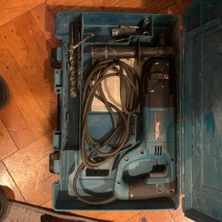 Makita HR2475 1" Rotary Hammer, accepts SDS-PLUS bits (D-handle)