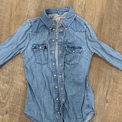 Top shop women’s small denim Jean blouse