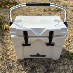 Igloo Sportsman 20qt Cooler