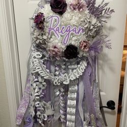 Homecoming mum