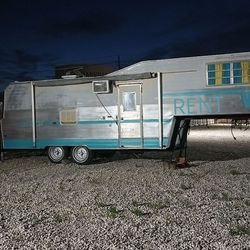 1973 Winnebago Fifth Wheel