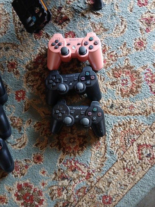Playstation 2 Controllers (3 Units)