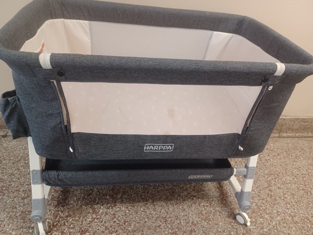 HARPPA Cuddly Baby Bassinet Bedside Sleeper,what You See In Picture Only Pick Up