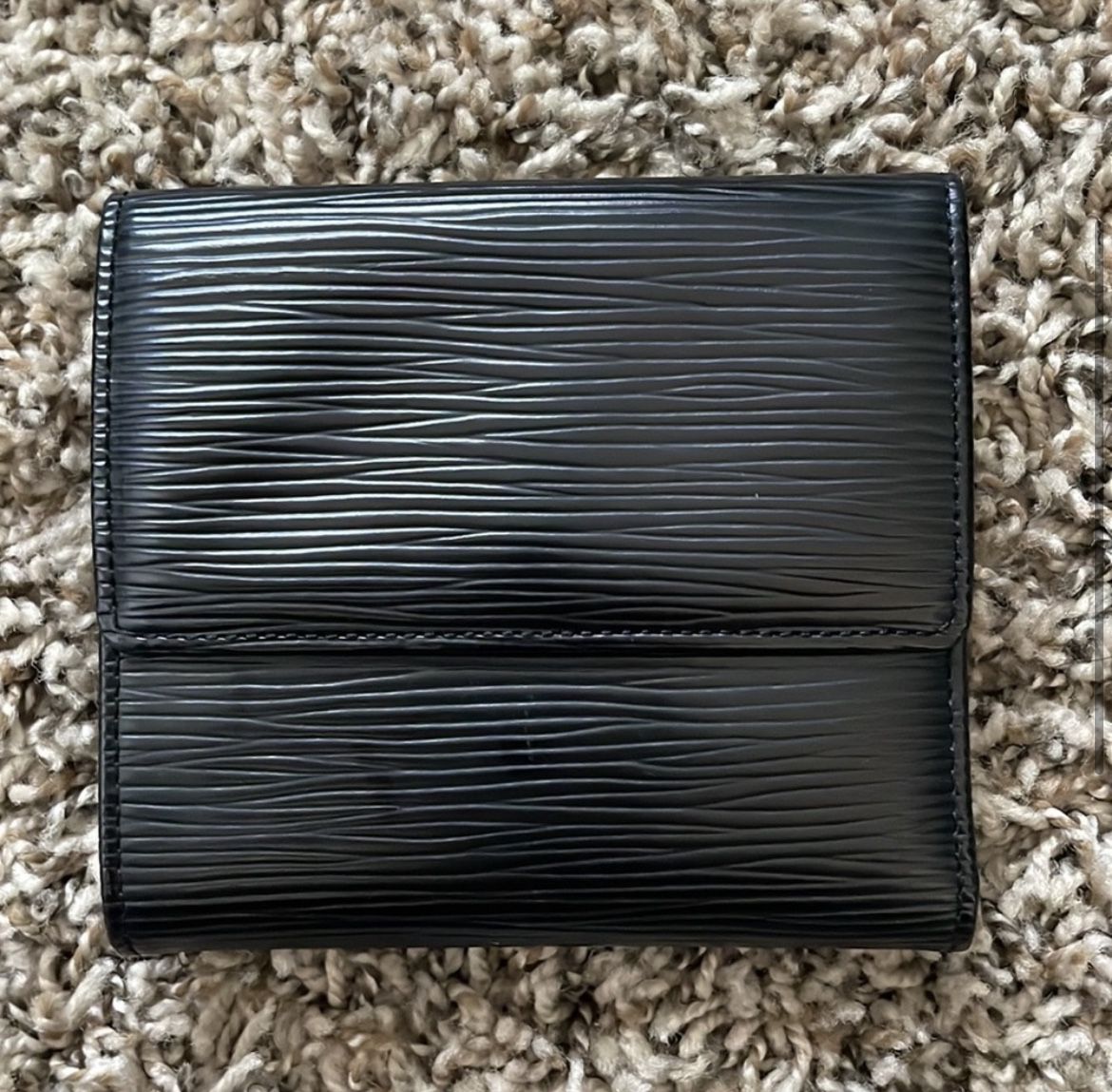 lv epi wallet black