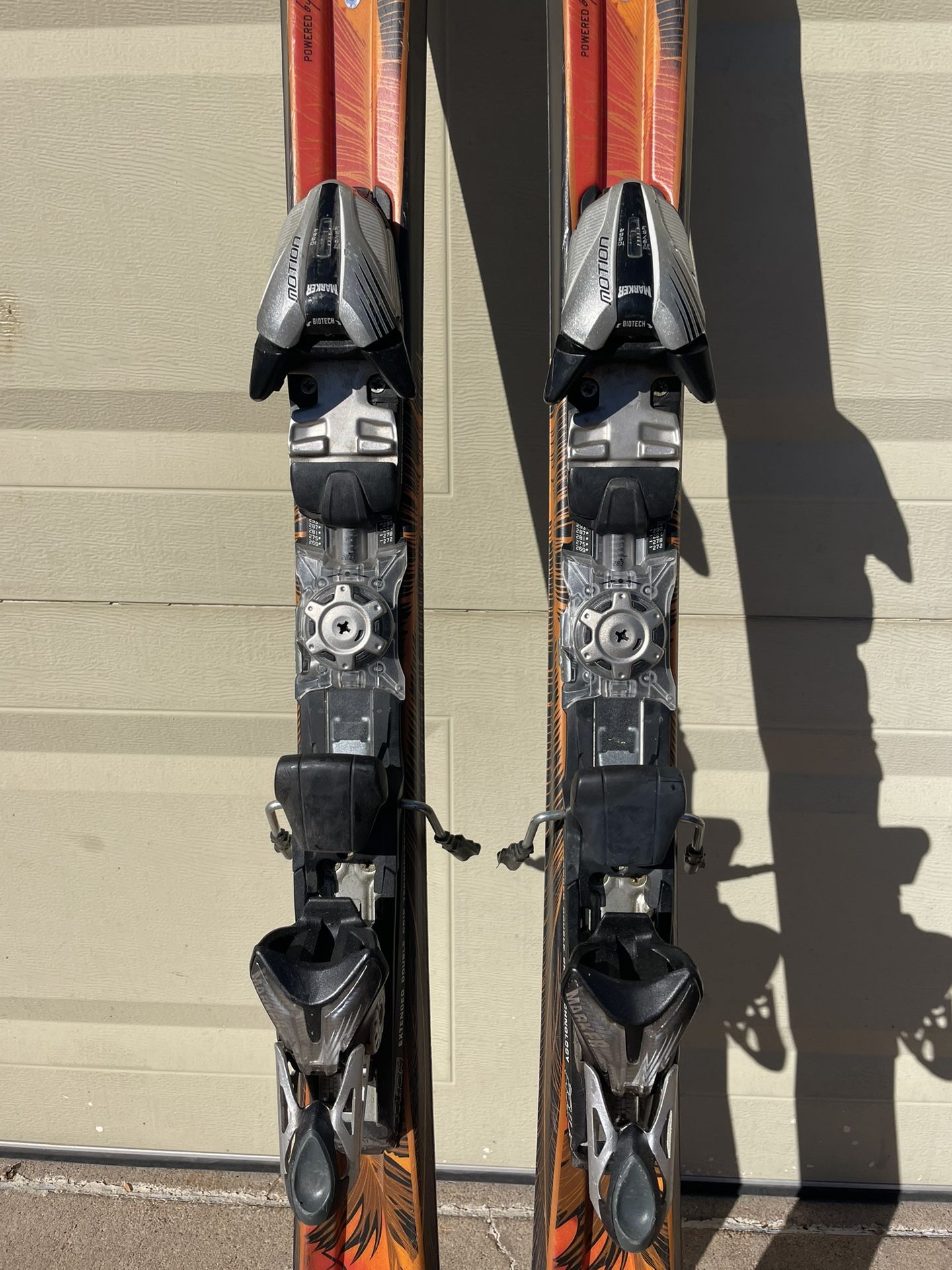 Skis Volkl ATTIVA FUEGO 147cm