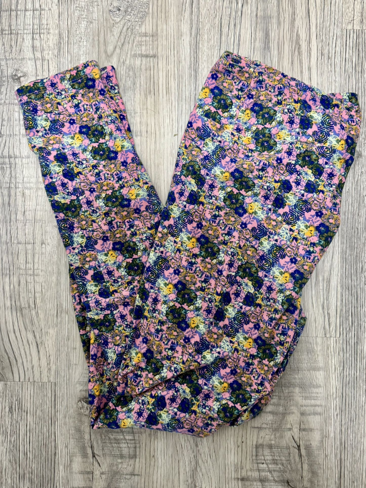 Lularoe Tall & Curvy (TC) Pink Blue Floral Leggings.