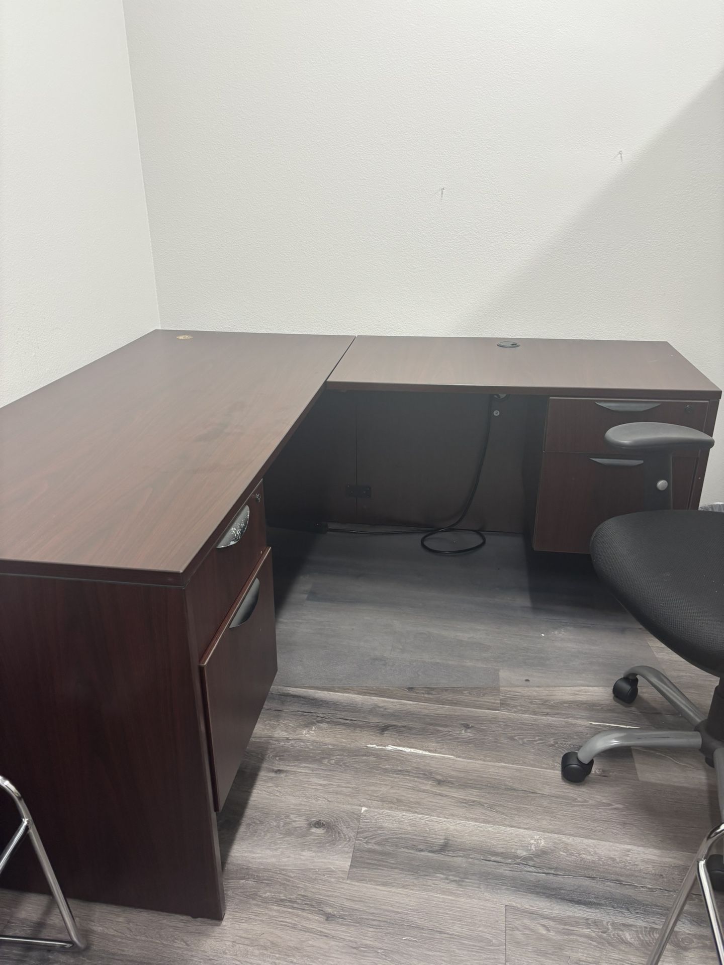 Office Desk