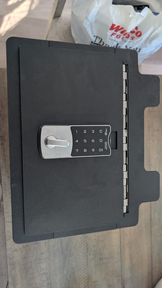 2019 GMC Sierra Center Console Safe