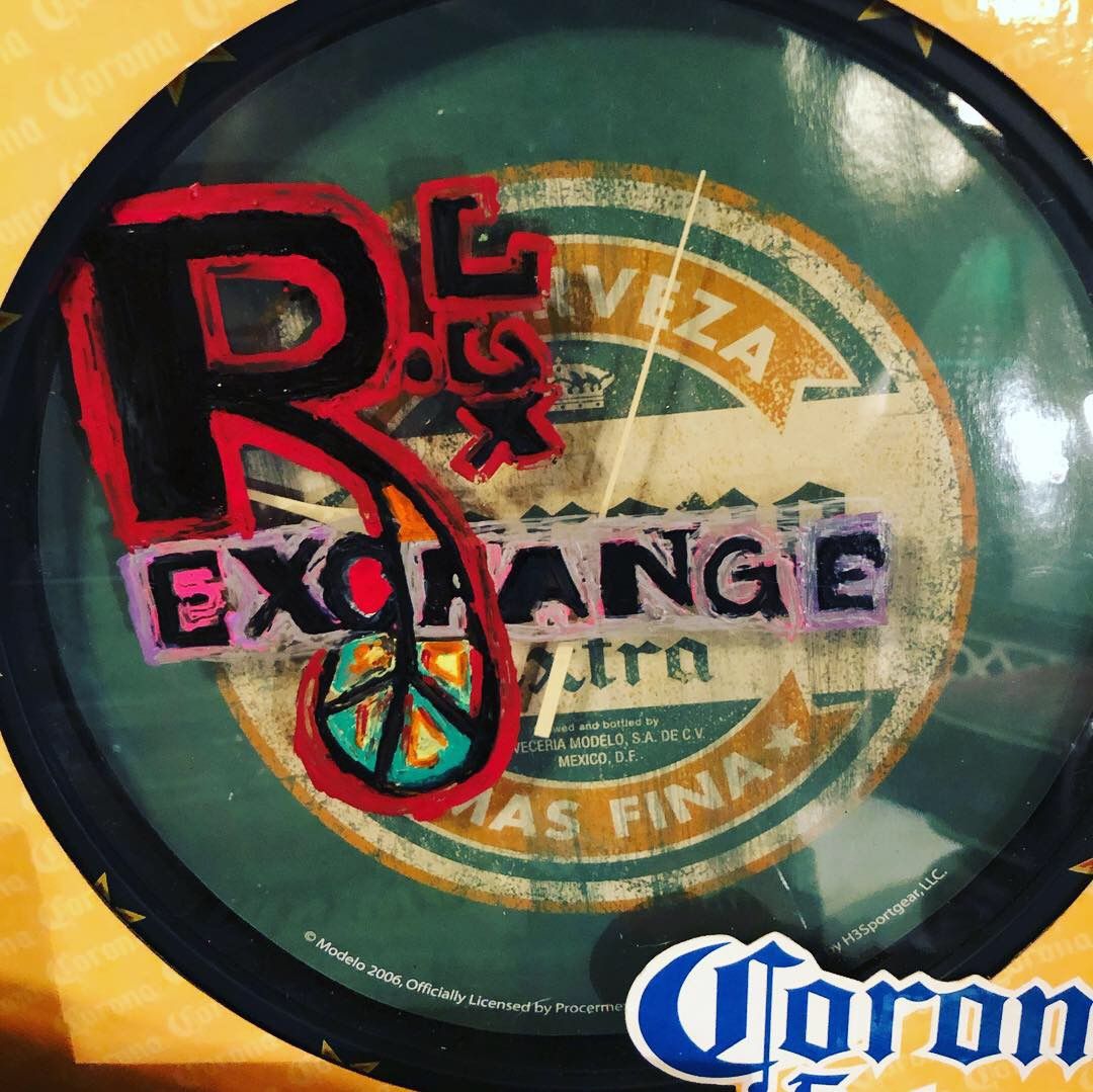 R.Lux Exchange Corona Hand painter wall clock