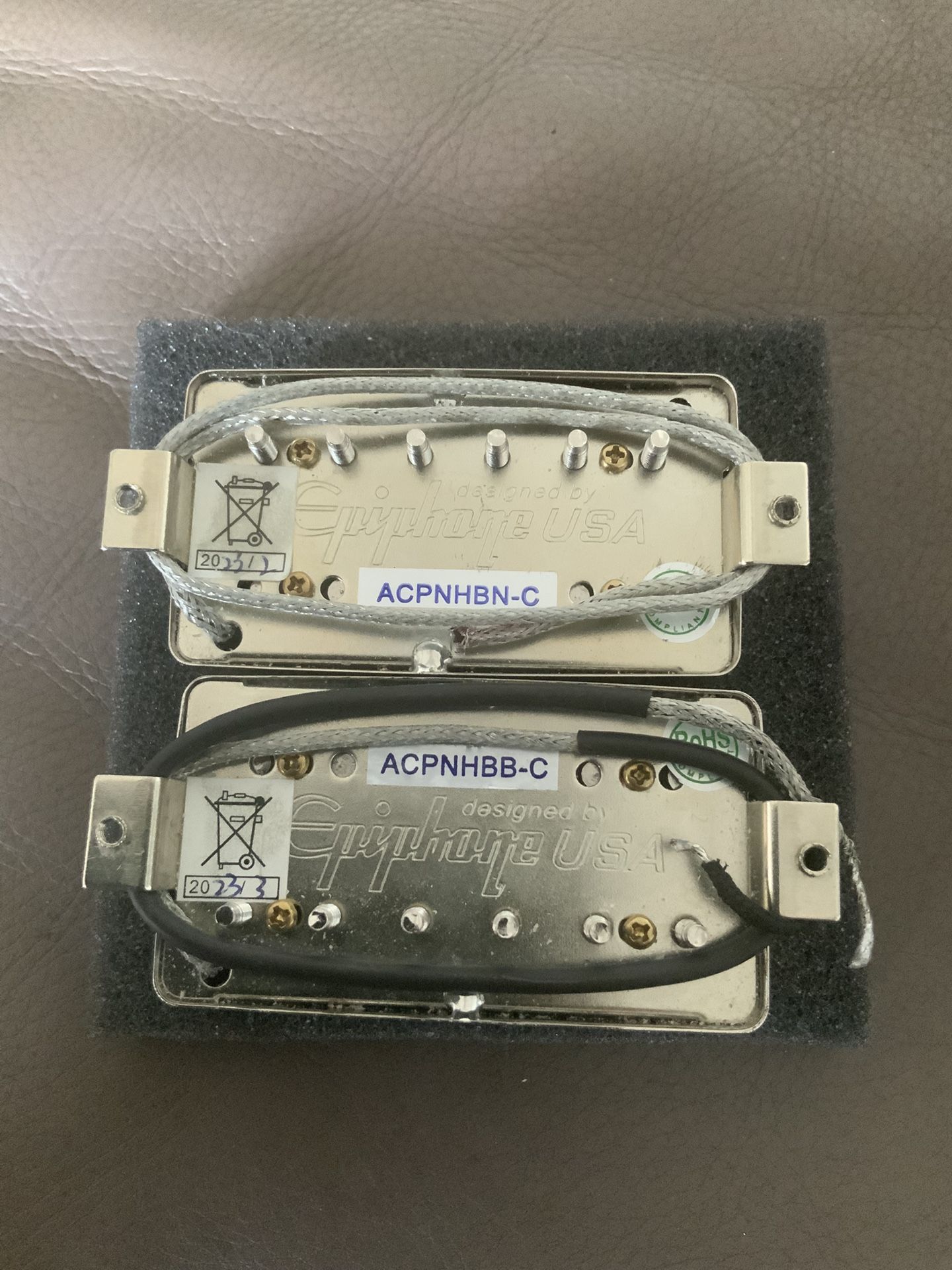 EPIPHONE SET OF 2 Alnico Classic PRO humbuckers out of my EPIPHONE ES335 guitar