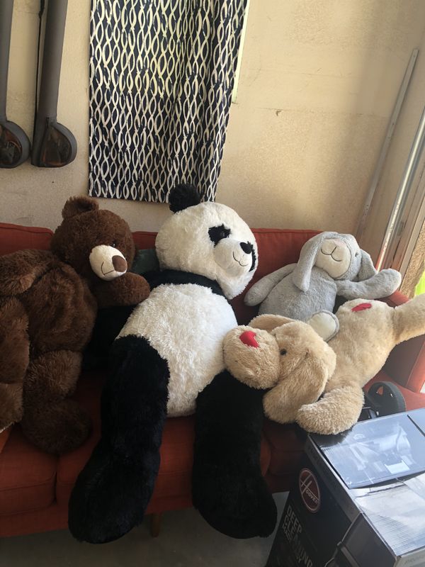 where to buy big stuffed animals near me