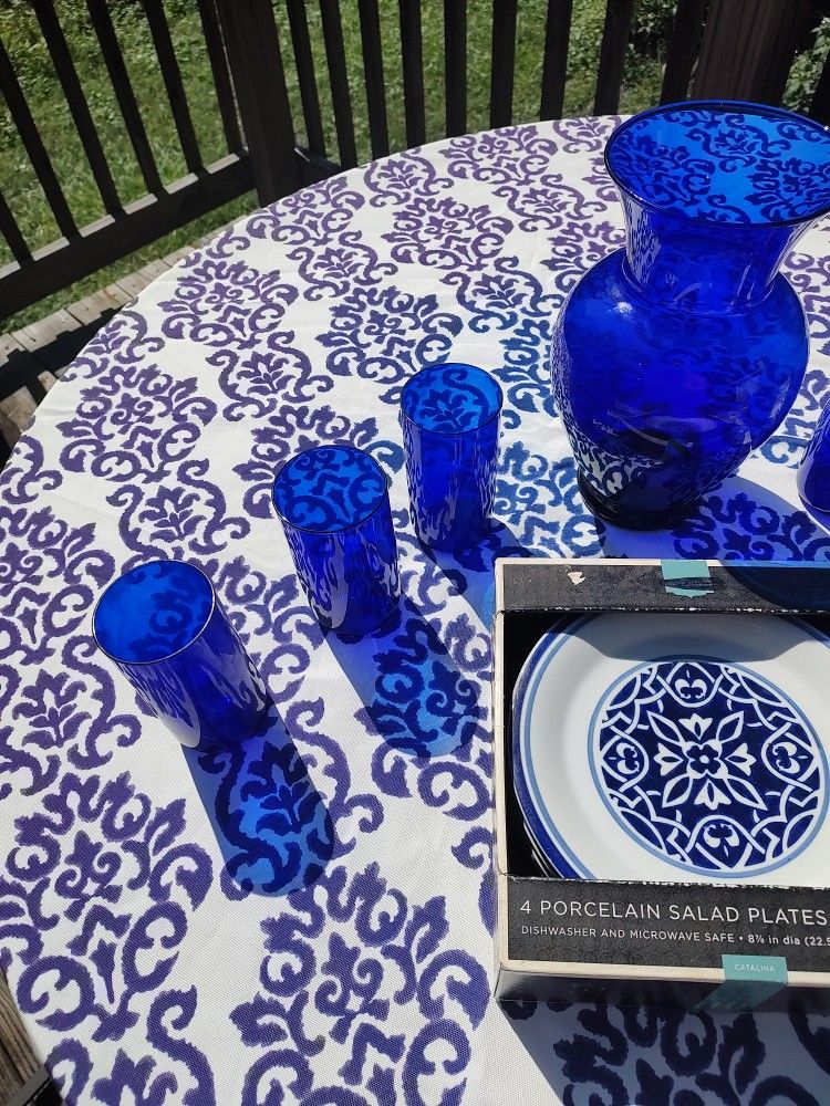 Table Set Blue Theme