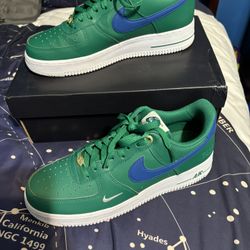 Nike Air Force 1 - Size 9.5