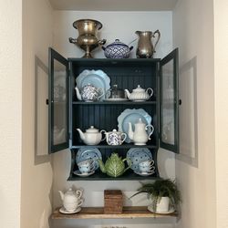 Dark Green Hutch 