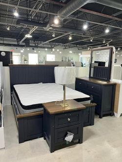 Classic bedroom set features classic Shaker style w/Two-tone finish