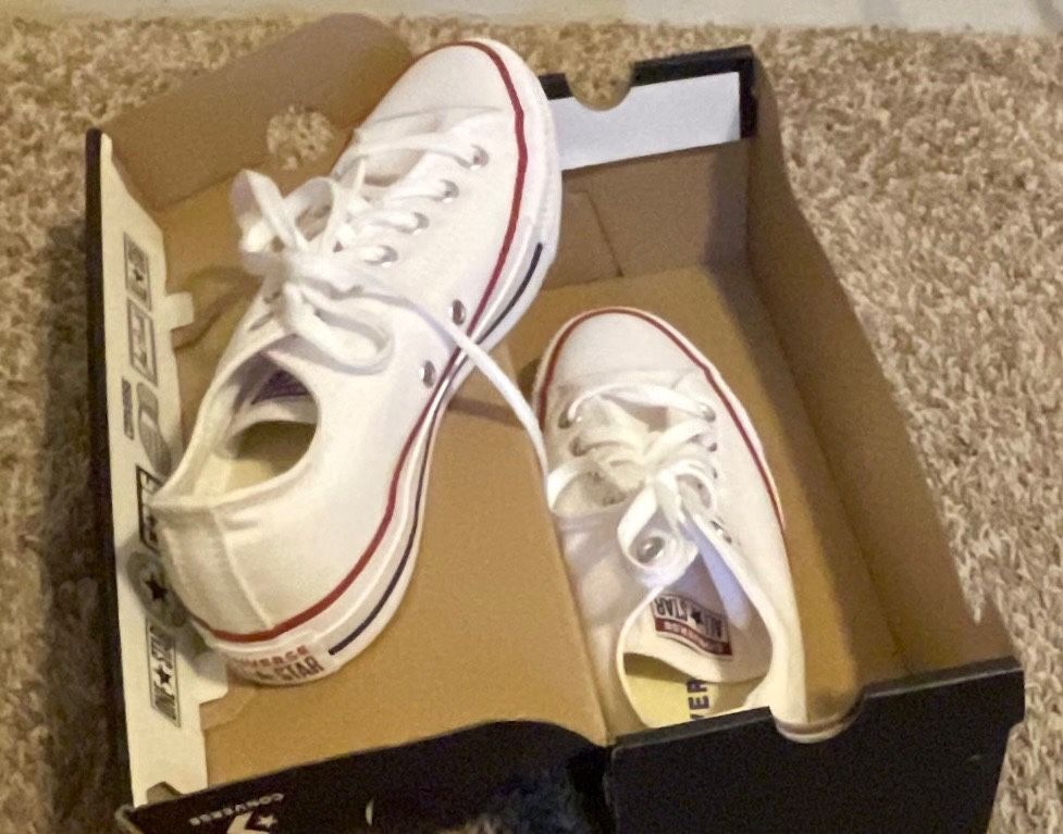 Converse Low Top