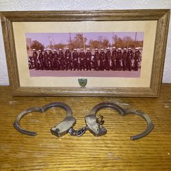 Service Seen Vintage Smith & Wesson Model 90 Handcuffs W/key
