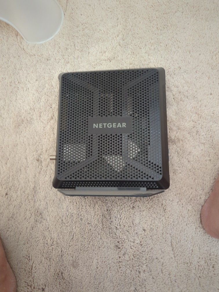 Netgear Nighthawk Cable modem Wifi router Combo for Sale in San Diego ...