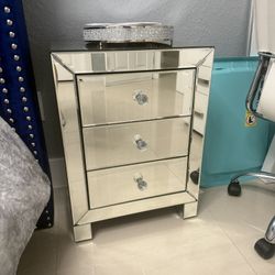 Set of 2 Glam Mirrored Nightstands 3-Drawer Crystal Knobs – Matching Pair