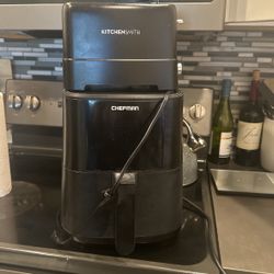 Air fryer and toaster