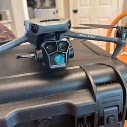 DJI Mavic 3 Pro 
