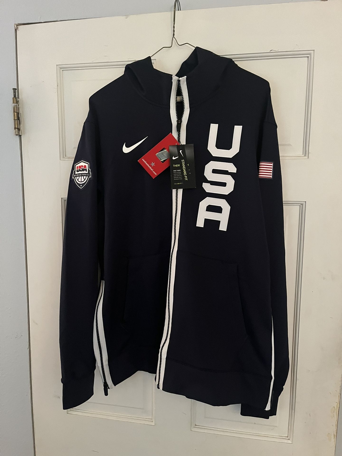 Nike Olympic Basketball Sweatshirt. New Never Worn