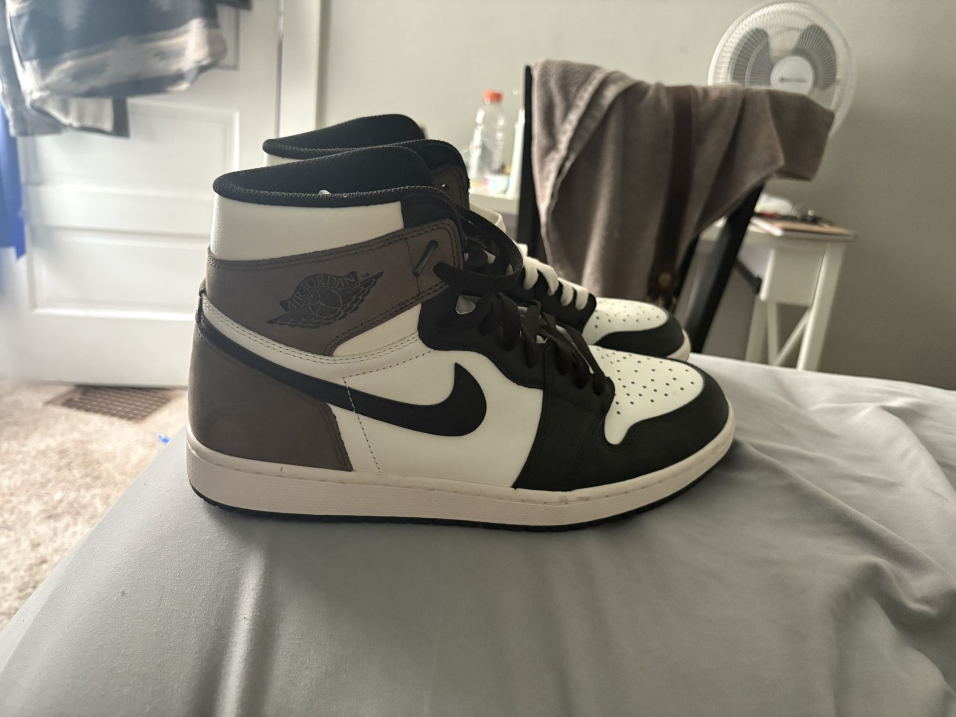 Jordan 1 Mochas 