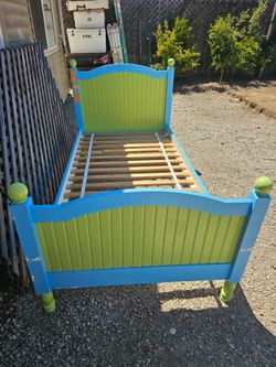 Pottery Barn Twin Bed
