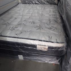 TWIN PILLOW TOP MATTRESS SET WHIT BOX SPRING BRAND NEW 