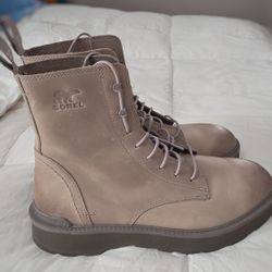 Sorel Women's Hi-Line Lace Boots