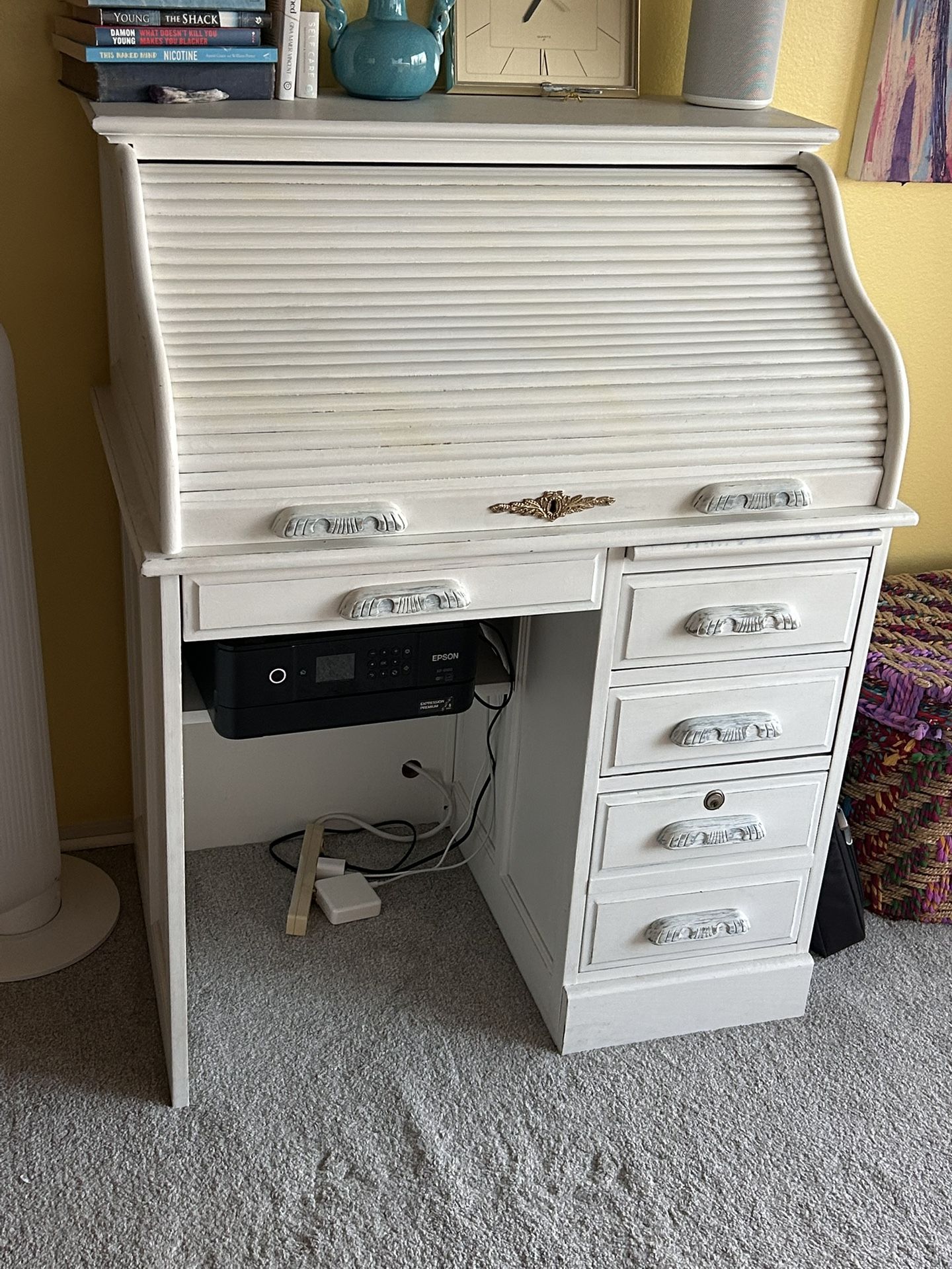Vintage White Roll-Top Desk – Functional & Charming