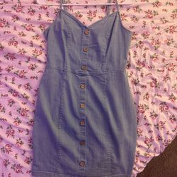 Women’s Dress Size Medium
