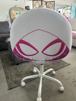 Ghost spider chair