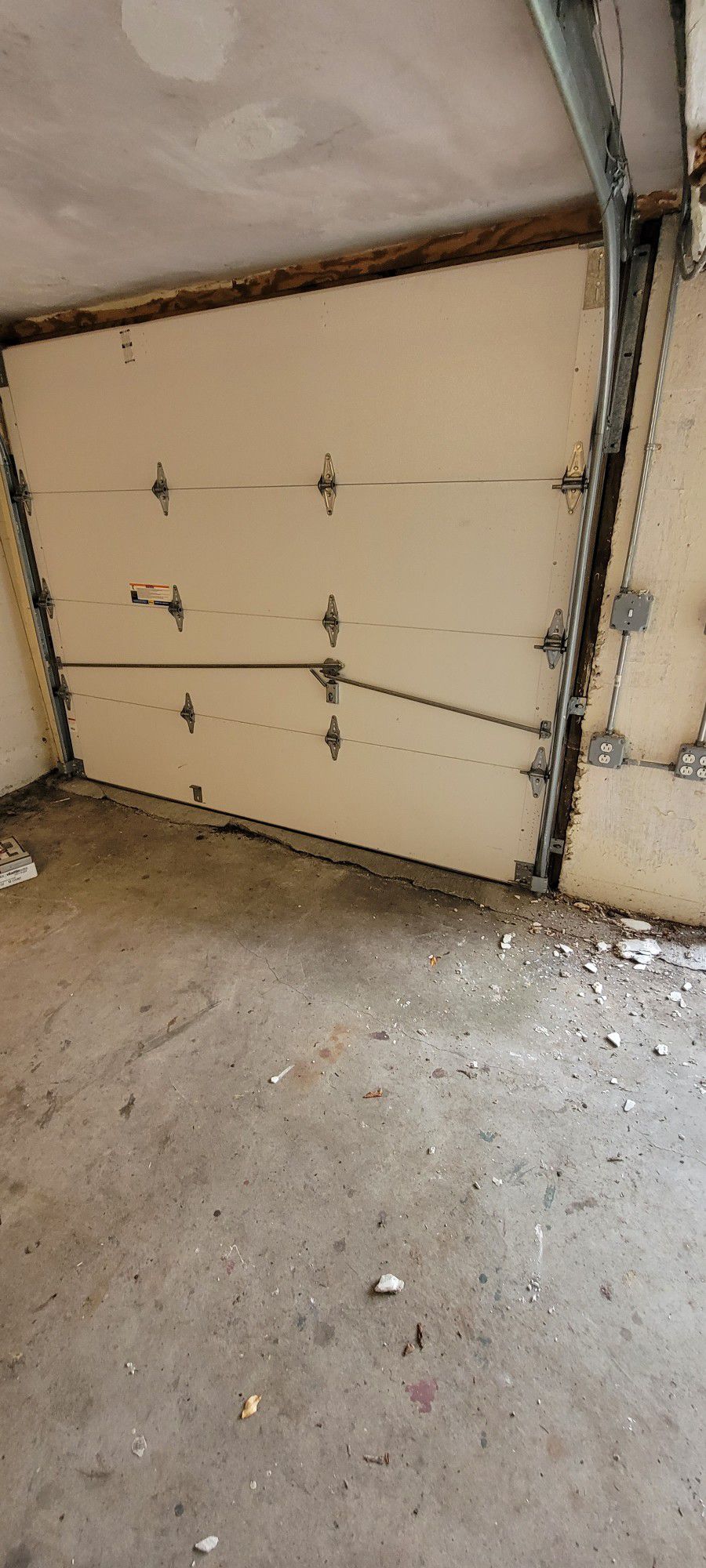 2  garage doors, White  Colors, 7f 6"and Length 6f
