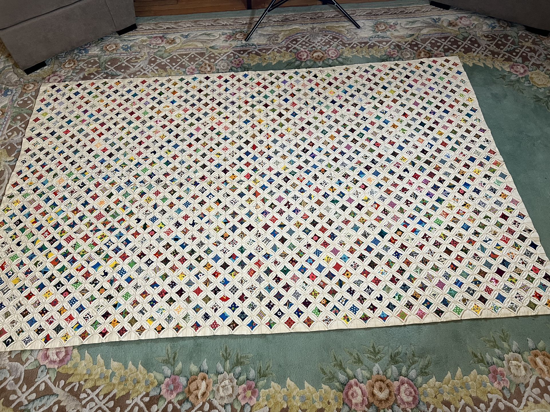 Stunning Vintage 1931 Cathedral Window Quilt – Handmade (8 ft × 5 ft approx.)