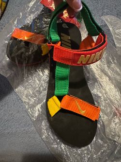 Women’s sandals
