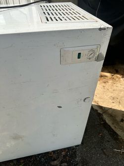Deep freezer