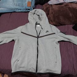 Grey Nike Tech And Black Nike Tech