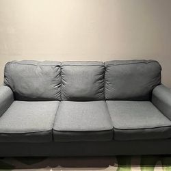 85" Sofa with 4 Extra Cushions