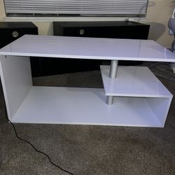 Tv Stands/Entertainment Centers