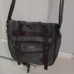 Oakley Messenger Bag