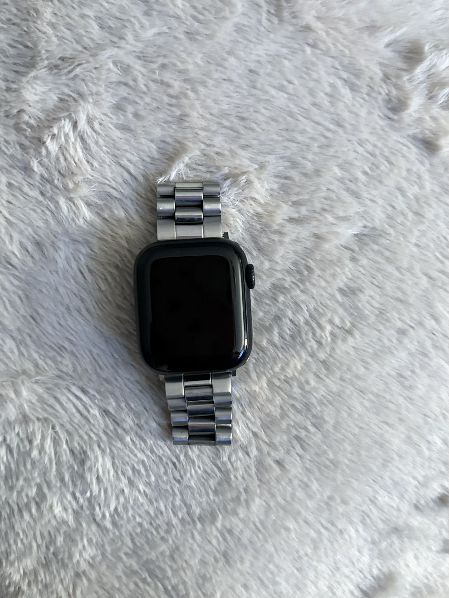 Apple Watch Series 8 