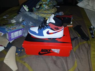 9.5 AIR Jordan Shoes Great Condition Never Worn